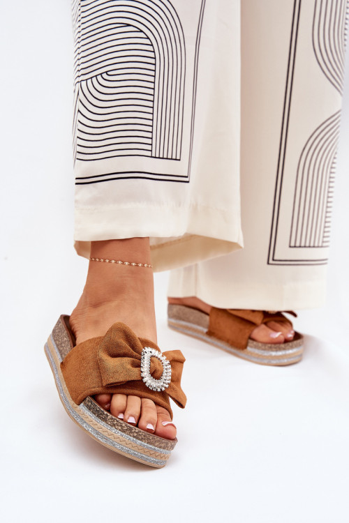 Klapky na platforme model 210763 Step in style