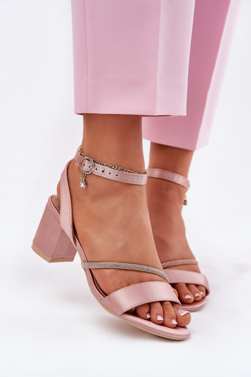 Sandále na opätkoch model 213010 Step in style