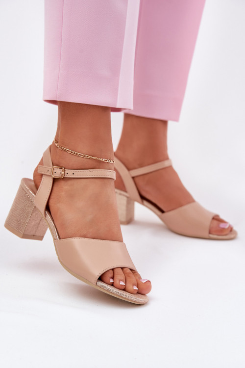 Sandále na opätkoch model 213011 Step in style