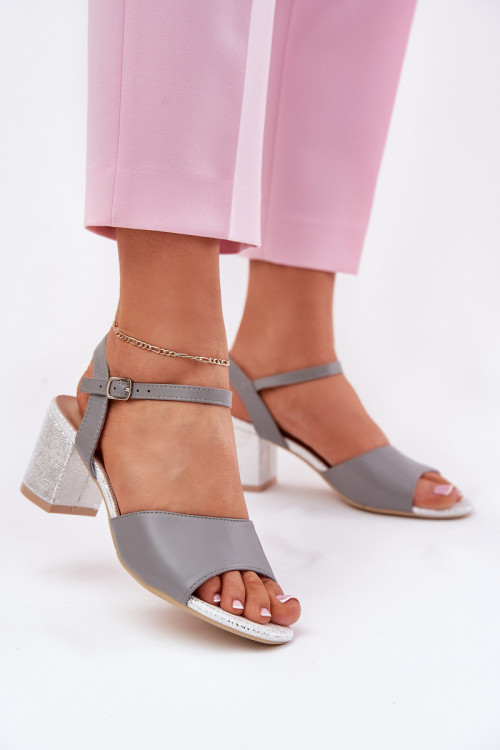 Sandále na opätkoch model 213012 Step in style