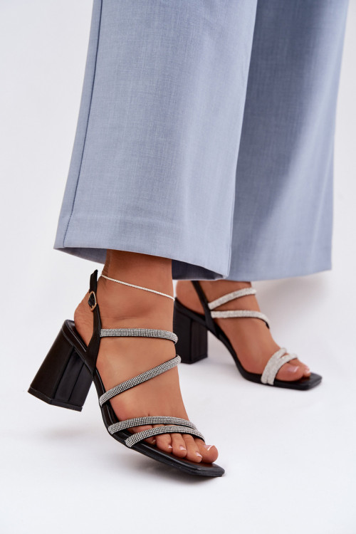 Sandále na opätkoch model 225208 Step in style