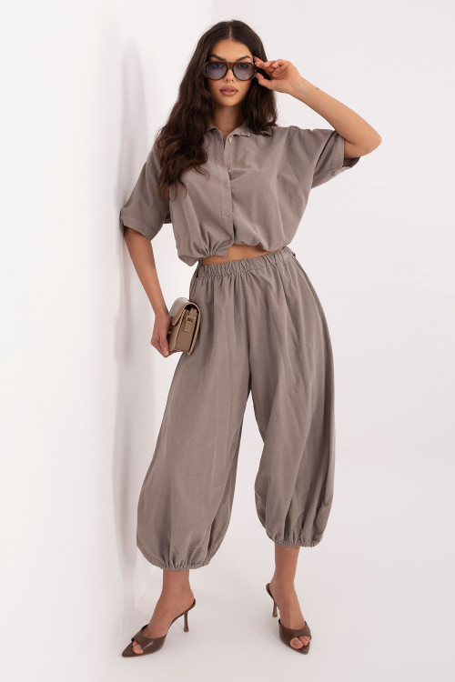 zamatové nohavice model 226227 Italy Moda
