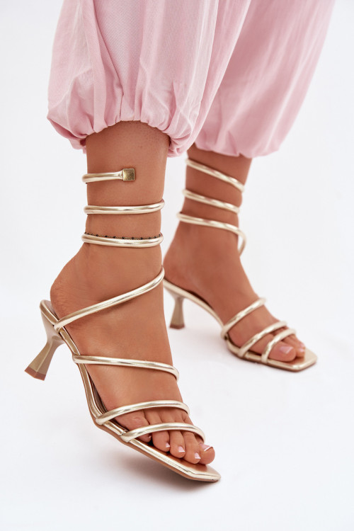 Sandále na opätkoch model 227453 Step in style