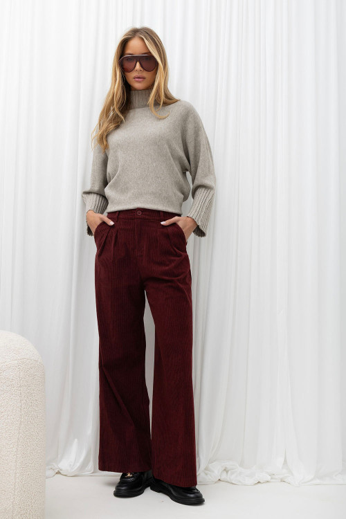 zamatové nohavice model 232404 Italy Moda